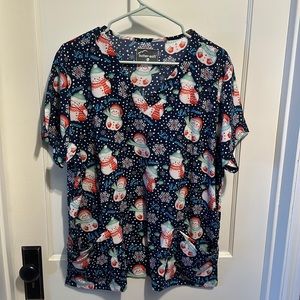 Women's Size XL Holiday Scrub Top